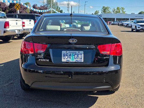 Used 2010 Kia Forte LX w/ Convenience Pkg FWD image 7