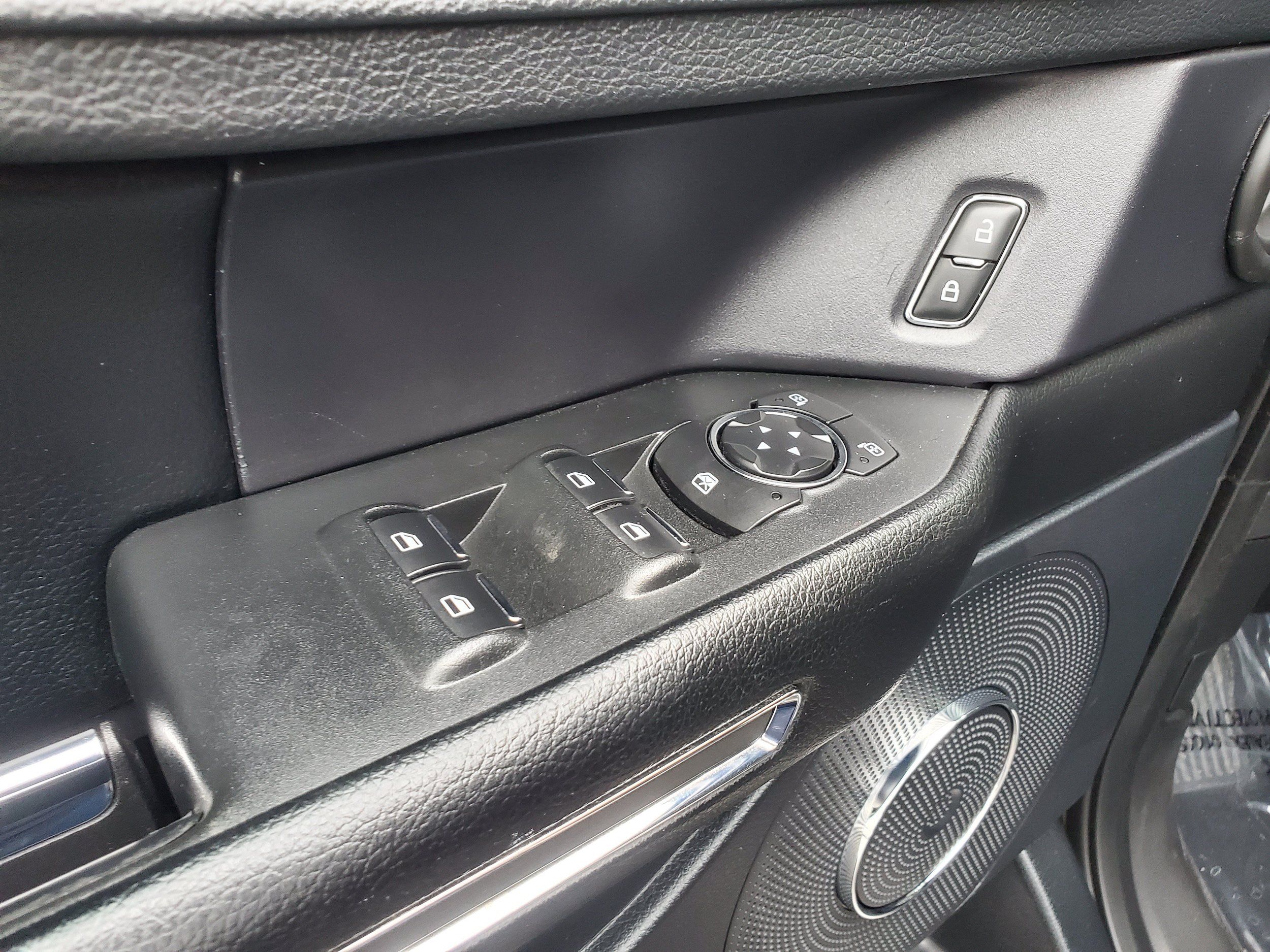 Used 2019 Ford Expedition XLT w/ Equipment Group 201A AWD/4WD image 10