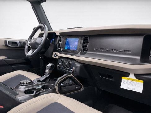 Used 2023 Ford Bronco Big Bend image 38