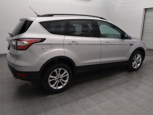 Used 2017 Ford Escape SE w/ Equipment Group 201A image 10