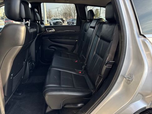 Used 2013 Jeep Grand Cherokee Laredo image 31