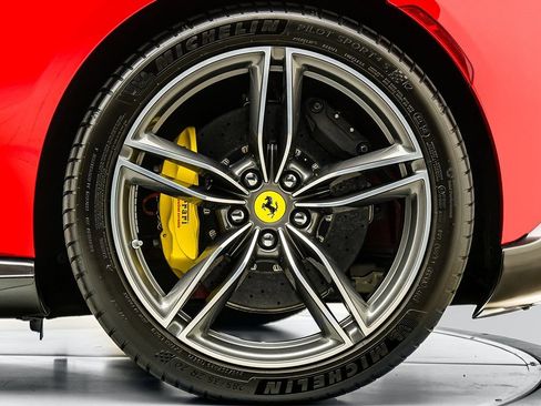 Certified 2024 Ferrari Roma Base image 26