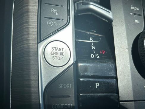 Used 2025 BMW 330i Sedan RWD image 40