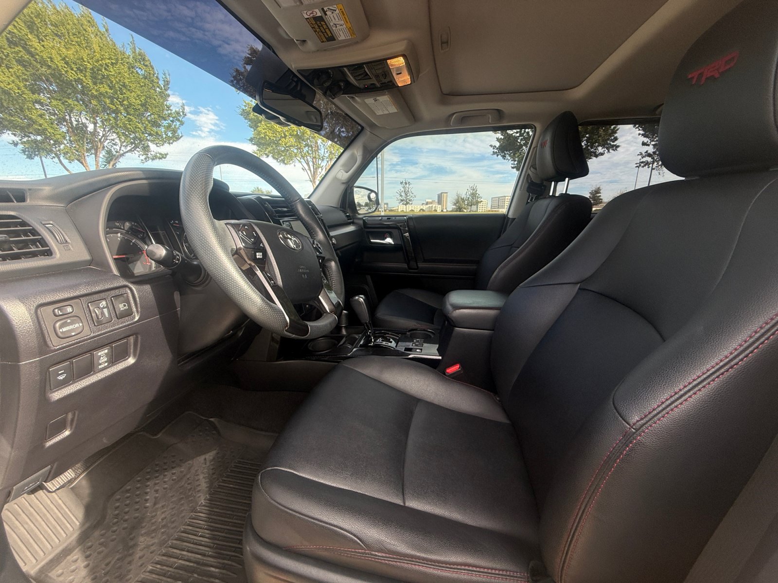 Used 2020 Toyota 4Runner Venture w/ Moonroof Package AWD/4WD image 11
