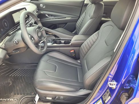 New 2026 Hyundai Elantra Limited FWD image 11