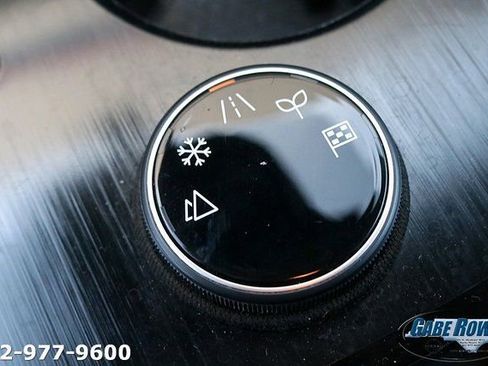 Used 2021 Nissan Rogue SV image 27