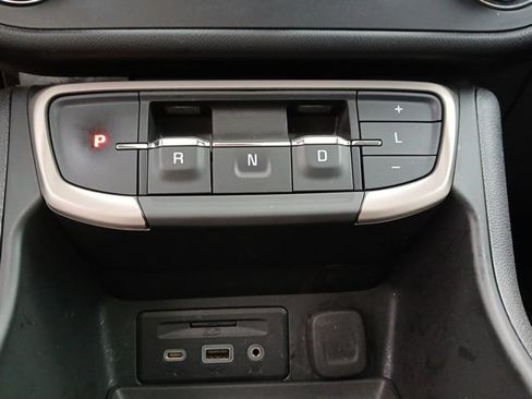 Certified 2024 GMC Terrain Denali w/ Denali Premium Package AWD/4WD image 19