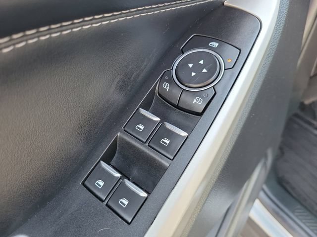 Used 2020 Ford Explorer XLT w/ Equipment Group 202A AWD/4WD image 28