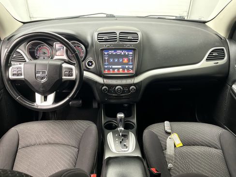 Used 2014 Dodge Journey SXT w/ Flexible Seating Group image 4