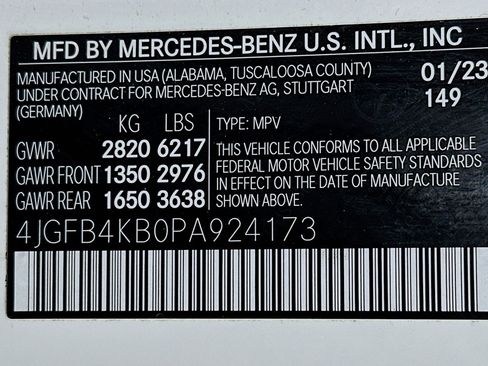 Used 2023 Mercedes-Benz GLE 350 4MATIC w/ Premium Package image 24