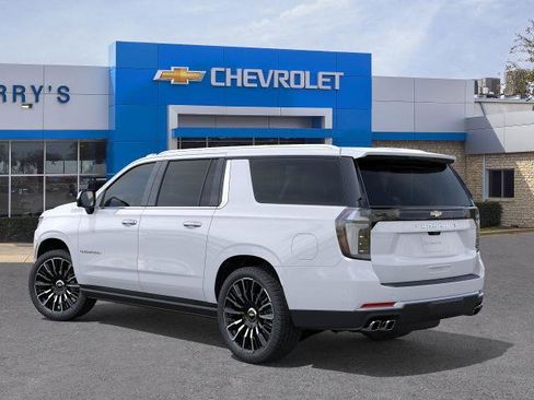 New 2026 Chevrolet Suburban High Country image 29