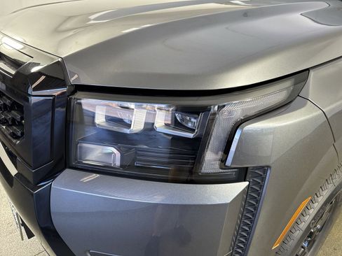 New 2026 Nissan Frontier SV w/ All-Weather Content Package image 27