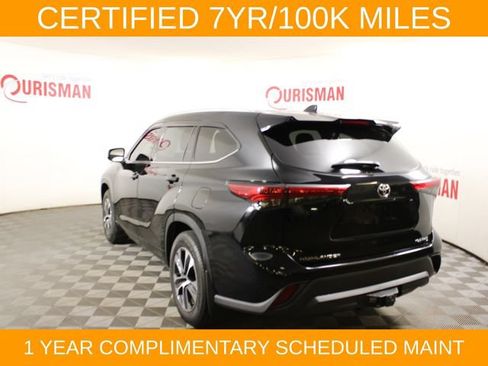 Used 2022 Toyota Highlander XLE AWD/4WD image 8