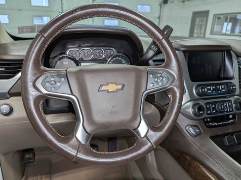 Used 2019 Chevrolet Tahoe LT image 38