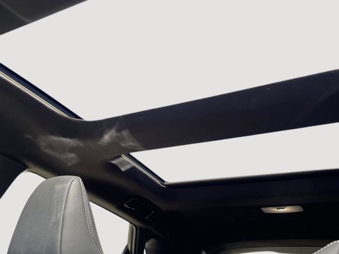 Used 2025 Subaru Solterra w/ Touring Package image 21