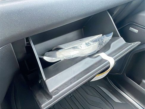 New 2025 GMC Sierra 2500 SLT w/ SLT Premium Package image 26