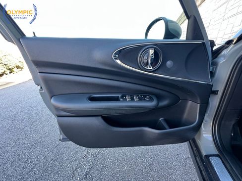 Used 2017 MINI Cooper Clubman ALL4 w/ Premium Package image 44