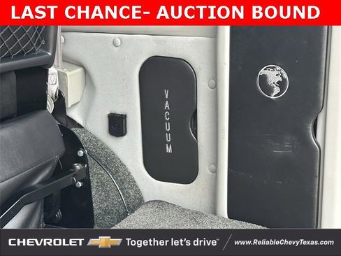 Used 2019 Chevrolet Express 2500 image 35