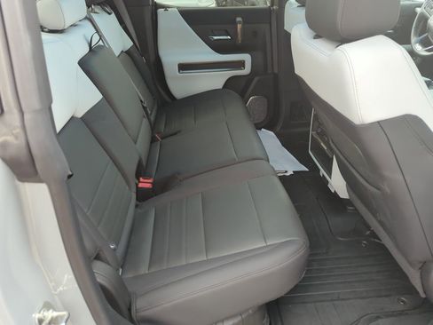 New 2025 GMC Hummer EV 3X w/ Extreme Off-Road Package image 19