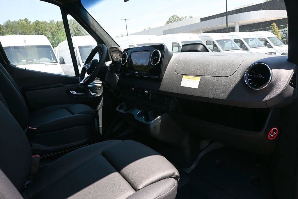 Used 2026 Mercedes-Benz Sprinter 2500 image 21