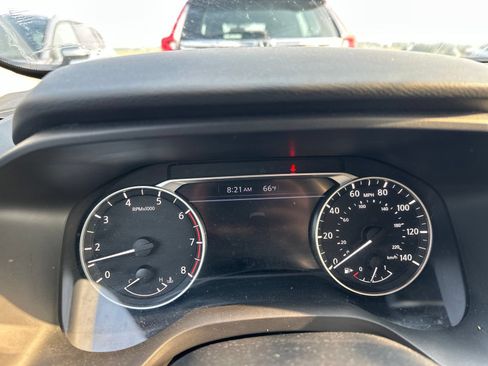 Used 2025 Nissan Rogue SV AWD/4WD image 6