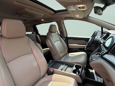 Used 2019 Honda Odyssey Touring image 28