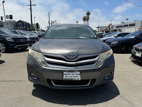 Used 2013 Toyota Venza LE FWD image 3