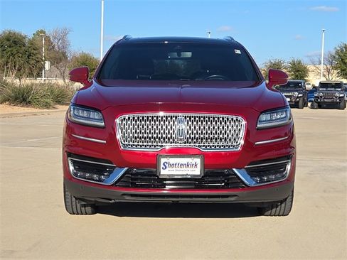 Used 2019 Lincoln Nautilus Reserve image 2