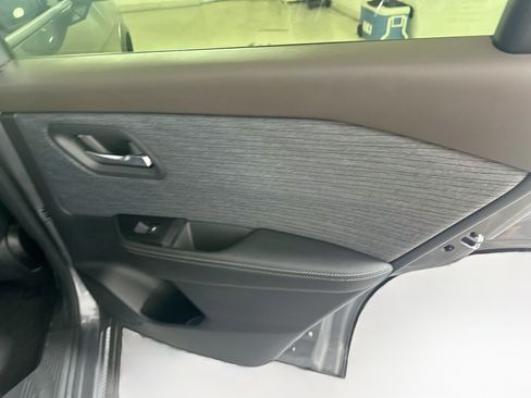Used 2023 Nissan Rogue SV FWD image 28