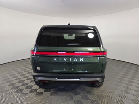 Used 2024 Rivian R1S Adventure AWD/4WD image 4