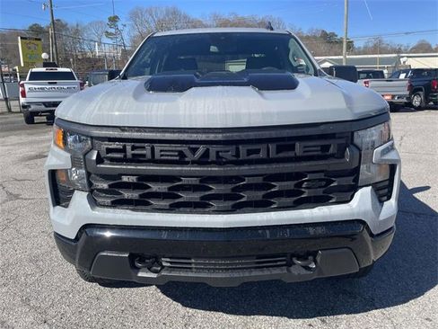 Used 2024 Chevrolet Silverado 1500 Custom Trail Boss w/ Turbomax Blackout Package image 10