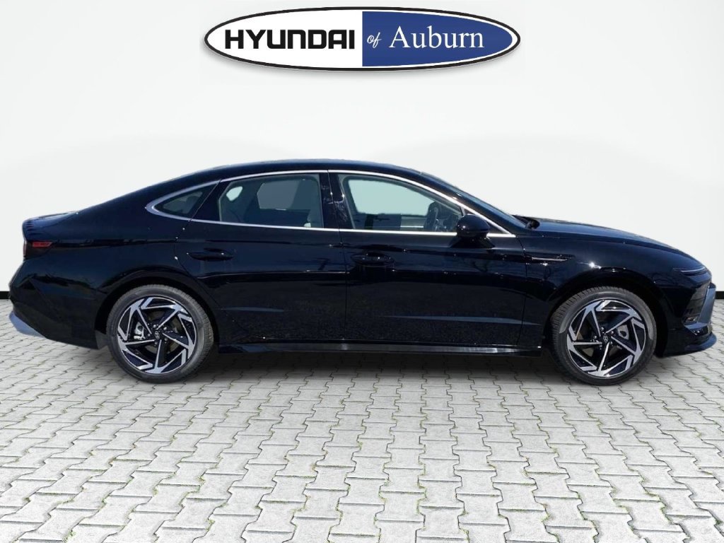 New 2026 Hyundai Sonata SEL FWD image 4