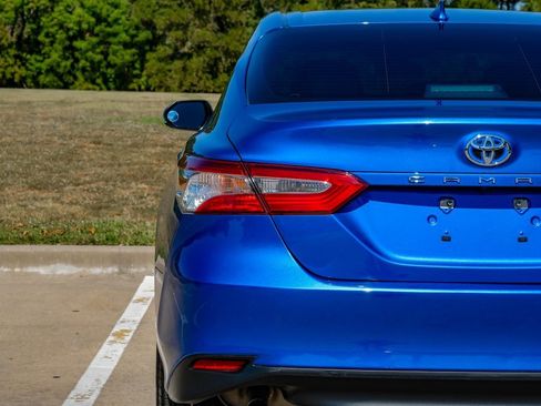 Used 2020 Toyota Camry LE image 51