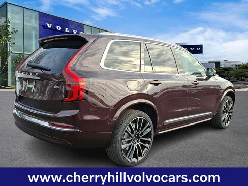 New 2026 Volvo XC90 B6 Plus w/ Protection Package Premier image 5