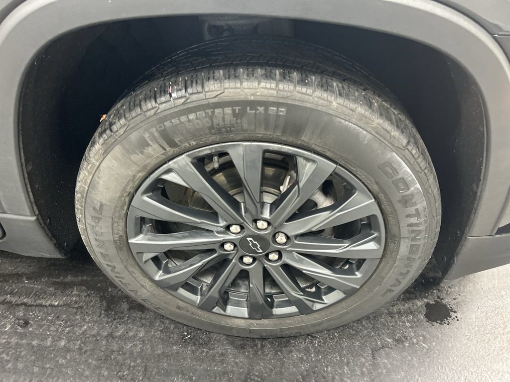 Certified 2023 Chevrolet Traverse RS w/ LPO, Floor Liner Package FWD image 8