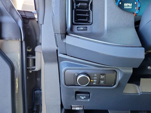 New 2025 Ford Bronco 4-Door w/ Sasquatch Package image 21