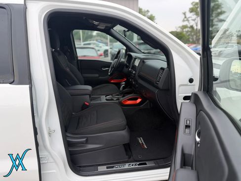 Used 2023 Nissan Frontier PRO-4X w/ Pro Convenience Package AWD/4WD image 22
