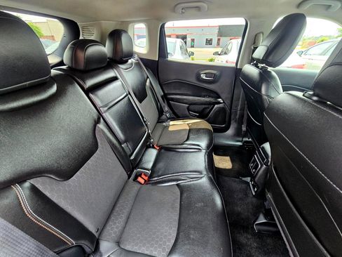 Used 2018 Jeep Compass Latitude w/ Popular Equipment Group image 18