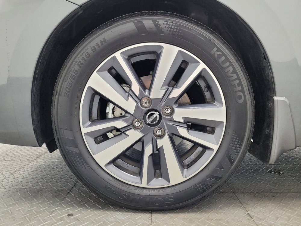 Used 2025 Nissan Versa S w/ S Plus Package FWD image 31
