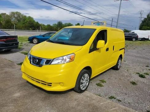 Used 2020 Nissan NV200 SV image 1