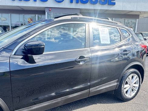 Used 2017 Nissan Rogue Sport SV AWD/4WD image 10