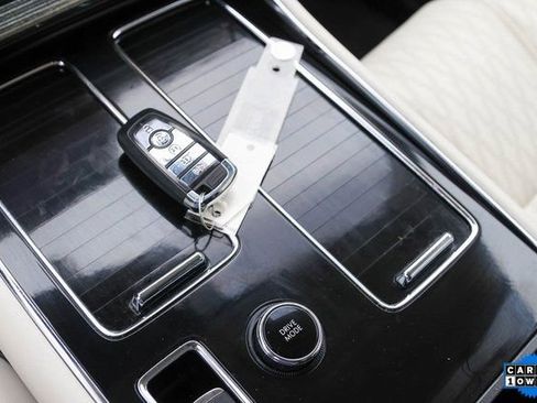 Used 2023 Lincoln Aviator Black Label w/ Class IV Trailer Tow Package image 28