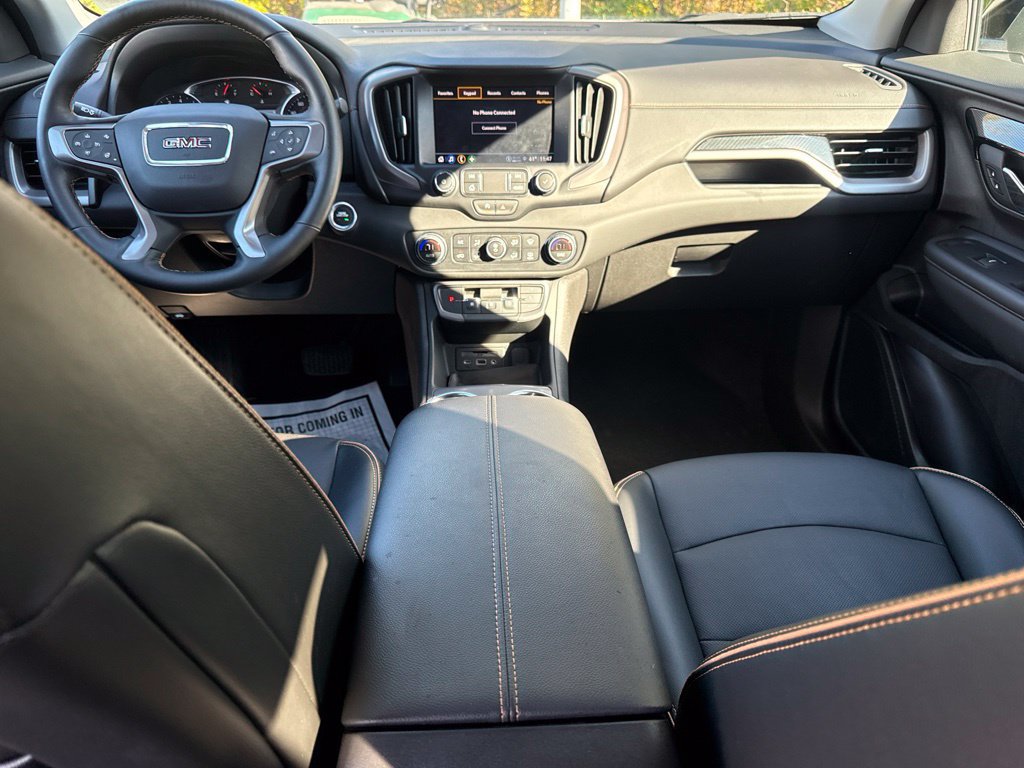 Used 2024 GMC Terrain AT4 AWD/4WD image 17