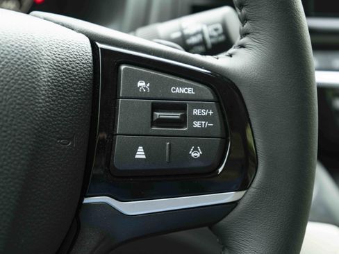 Used 2026 Honda Odyssey EX-L image 31