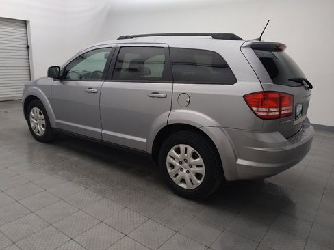 Used 2018 Dodge Journey SE w/ Popular Equipment Group image 3