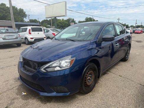 Used 2016 Nissan Sentra S FWD image 1