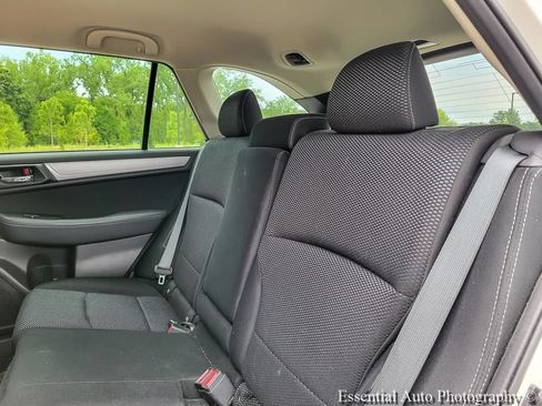 Used 2015 Subaru Outback 2.5i Premium AWD/4WD image 10