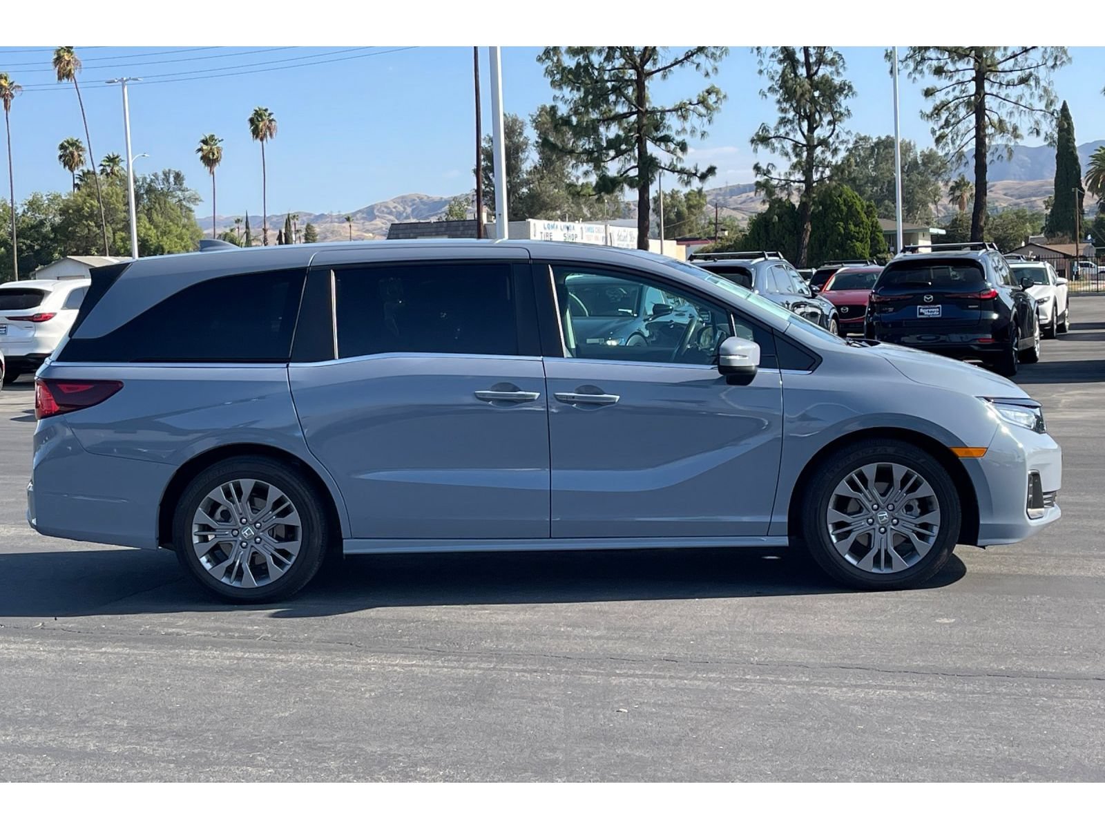 Certified 2025 Honda Odyssey Touring image 7