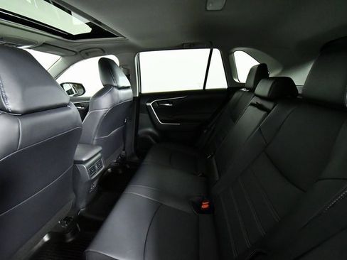 Used 2023 Toyota RAV4 XLE Premium image 25