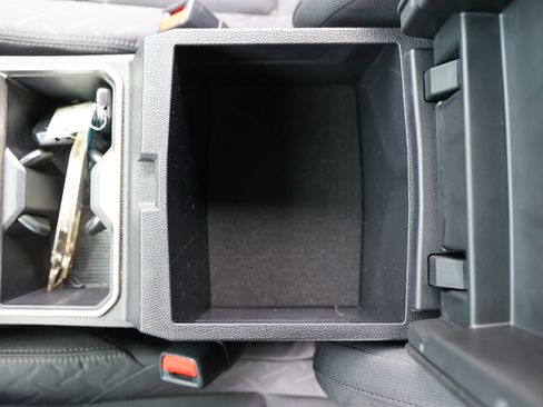 Certified 2025 Toyota Tacoma SR5 w/ SR5 Upgrade Package image 29